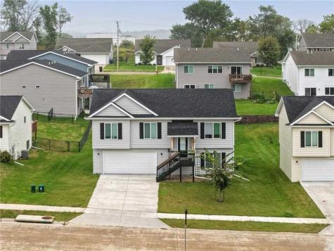 821 Fairview Drive Coralville IA 52241