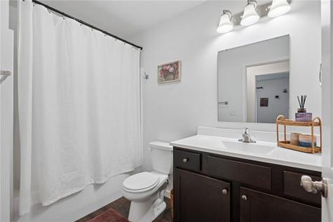 821 Fairview Drive Coralville IA 52241