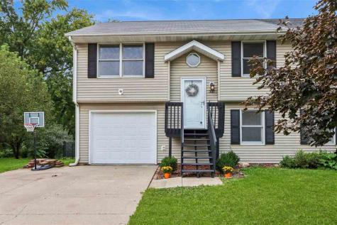 307 Parkview Court North Liberty IA 52317