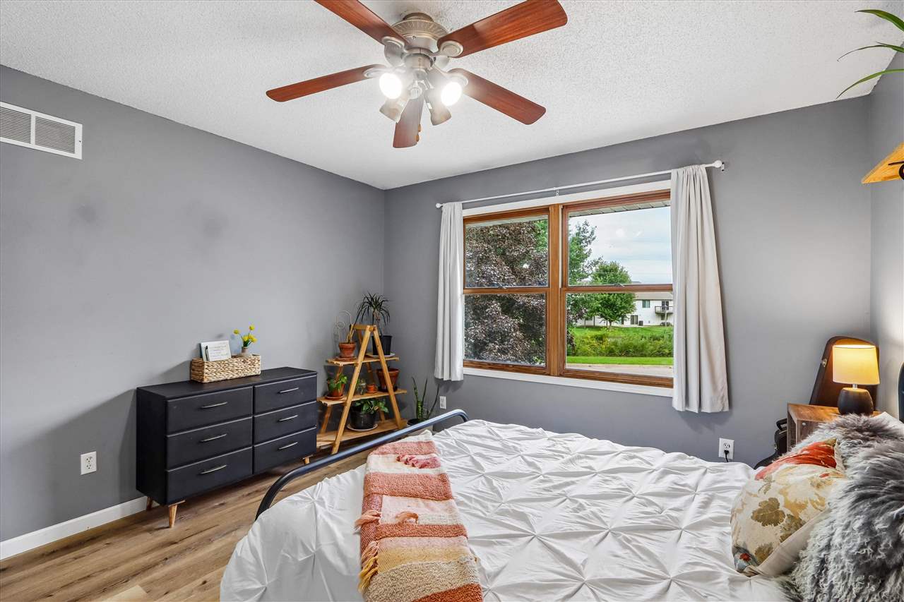 307 Parkview Court North Liberty IA 52317
