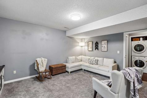 307 Parkview Court North Liberty IA 52317