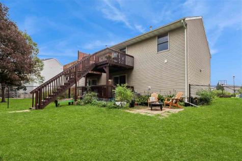 307 Parkview Court North Liberty IA 52317