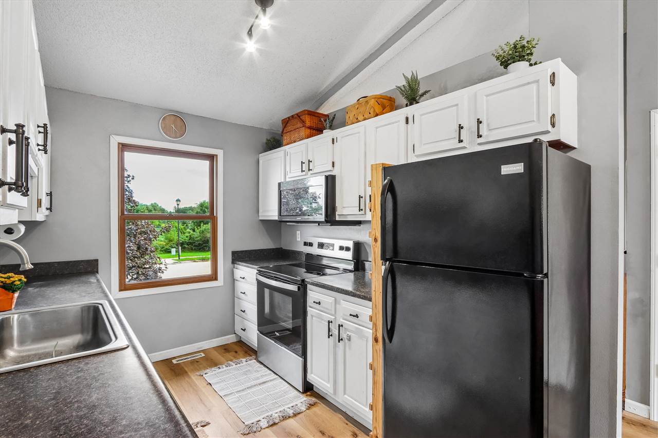 307 Parkview Court North Liberty IA 52317