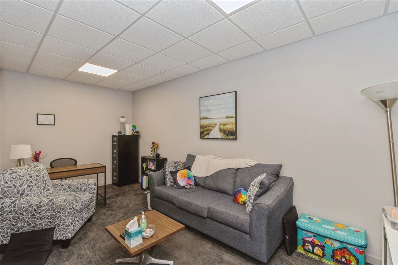 306 W State Street Williamsburg IA 52361