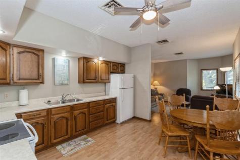 306 W State Street Williamsburg IA 52361