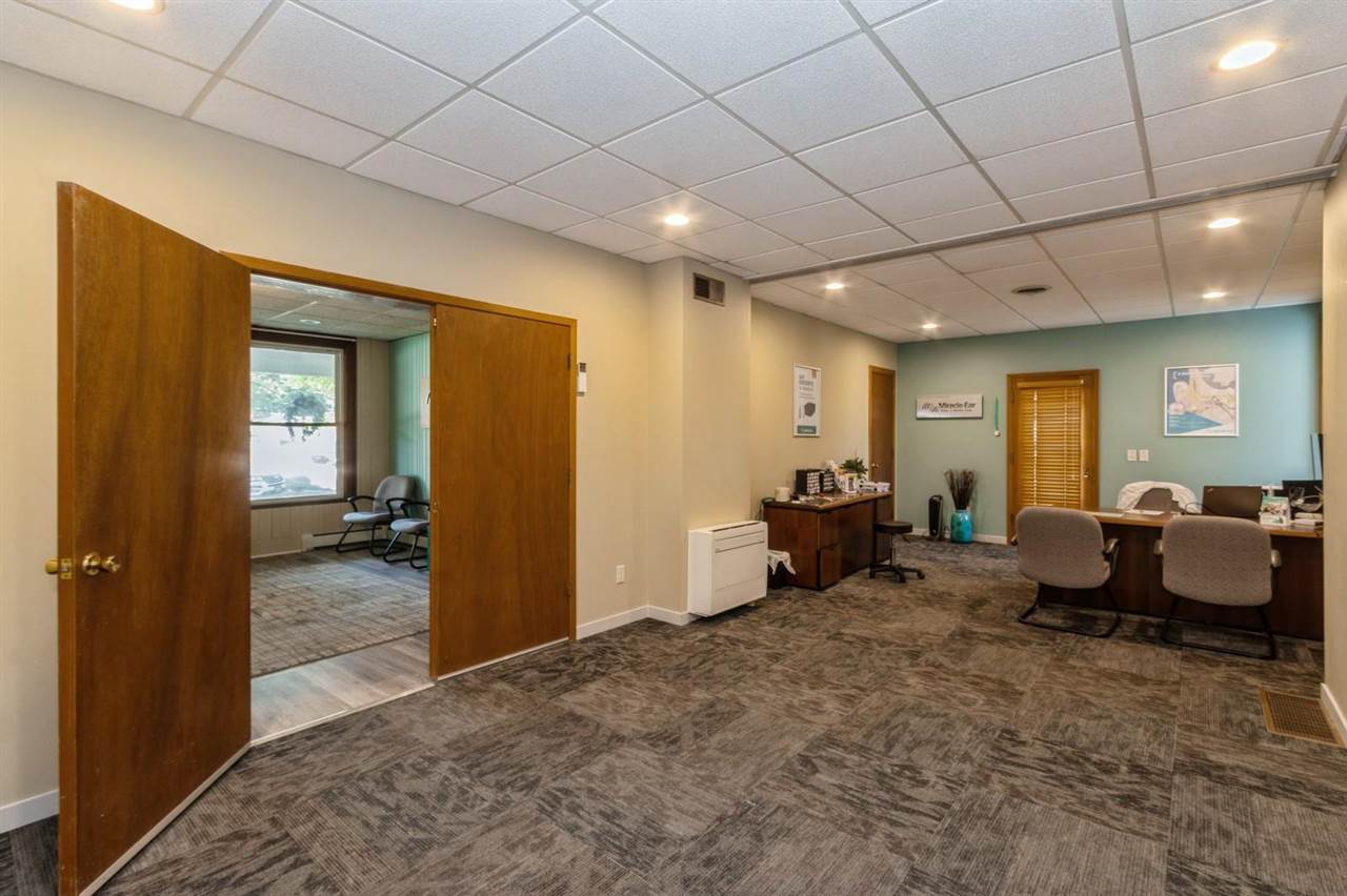 306 W State Street Williamsburg IA 52361