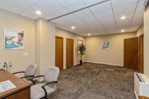 306 W State Street Williamsburg IA 52361