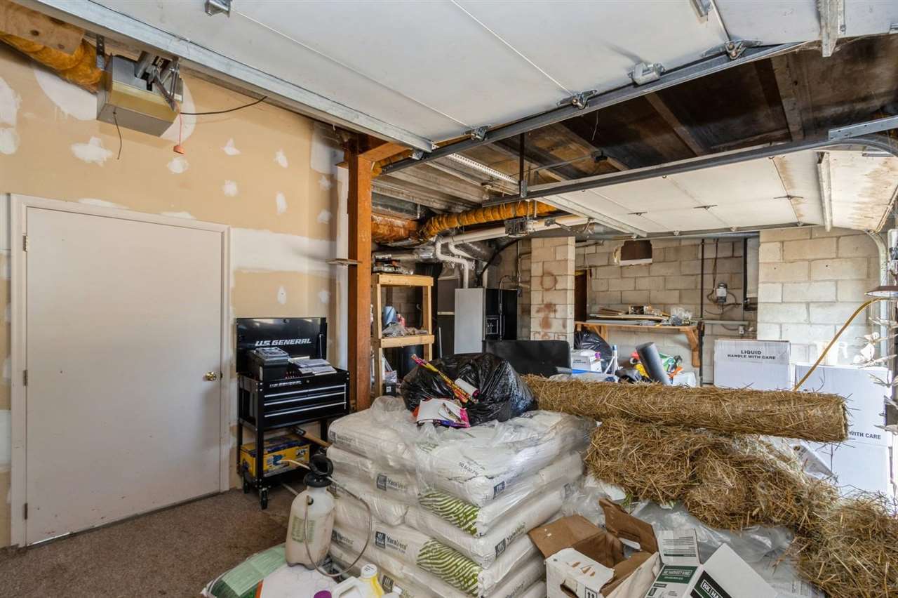 306 W State Street Williamsburg IA 52361