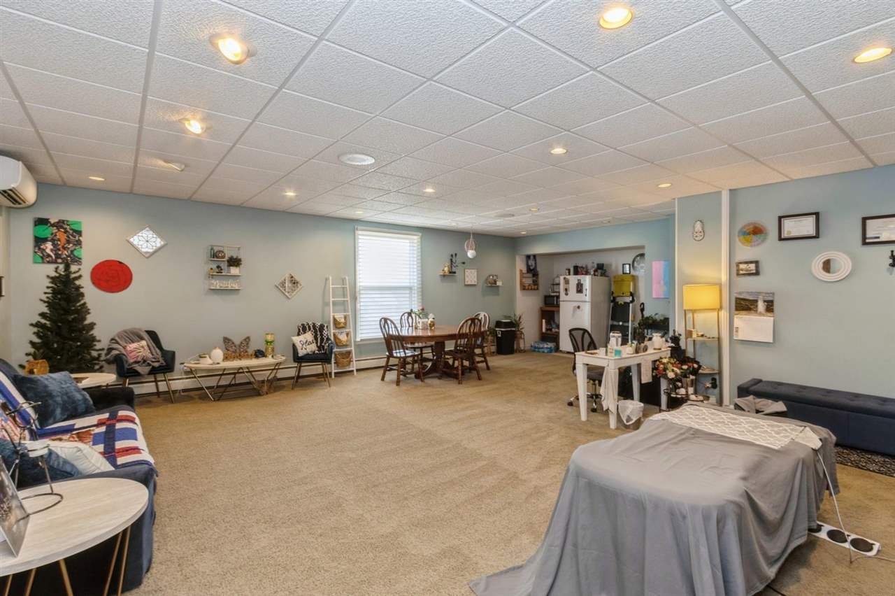 306 W State Street Williamsburg IA 52361