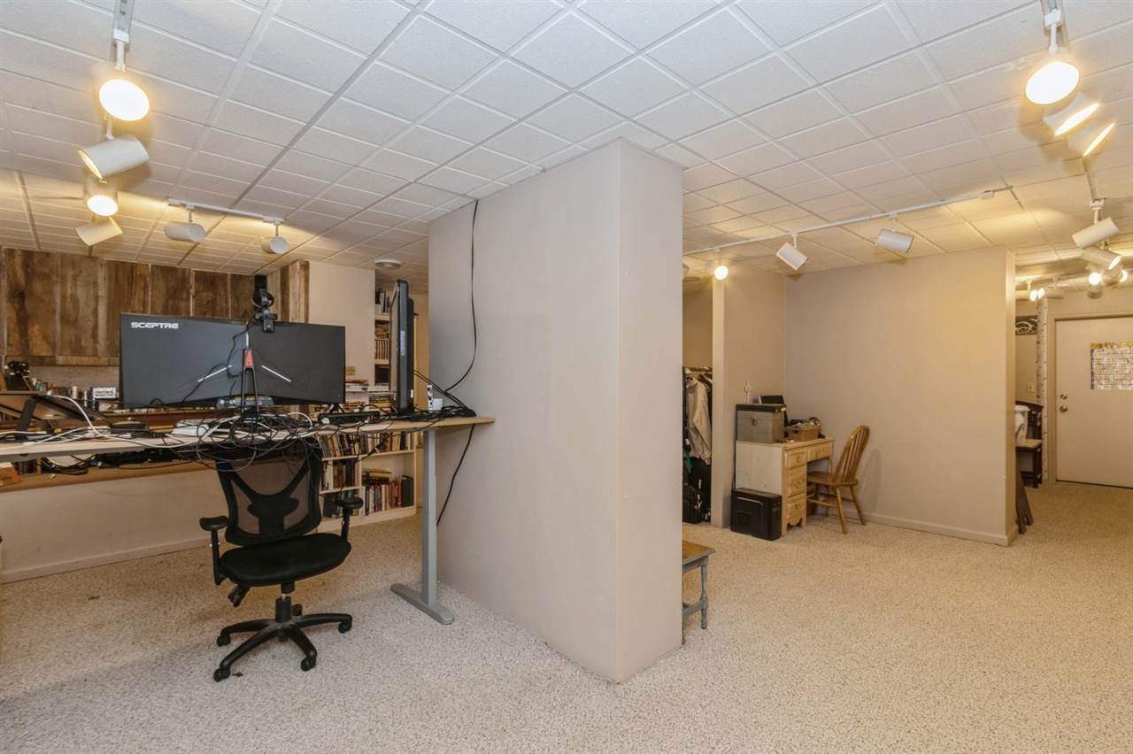 306 W State Street Williamsburg IA 52361