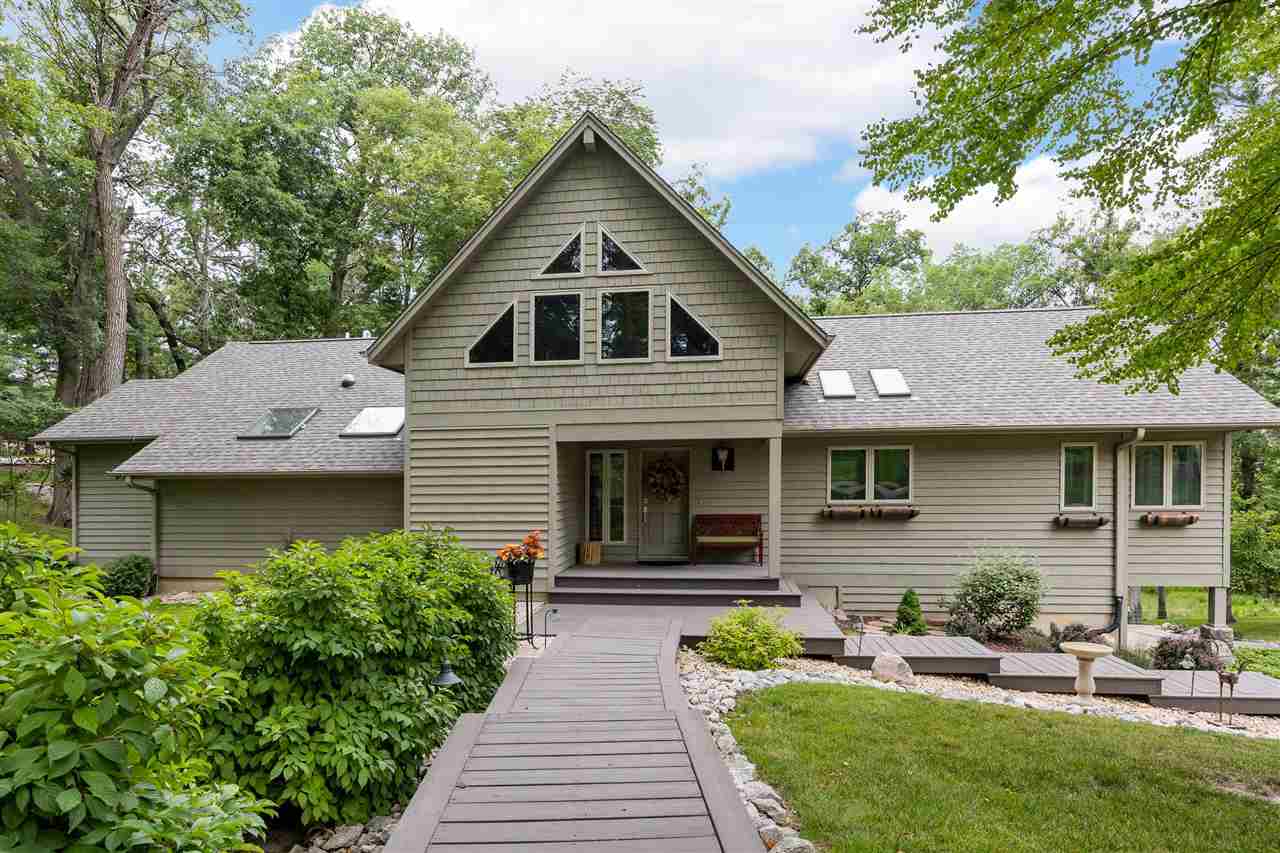 3948 Stewart Road NE Iowa City IA 52240