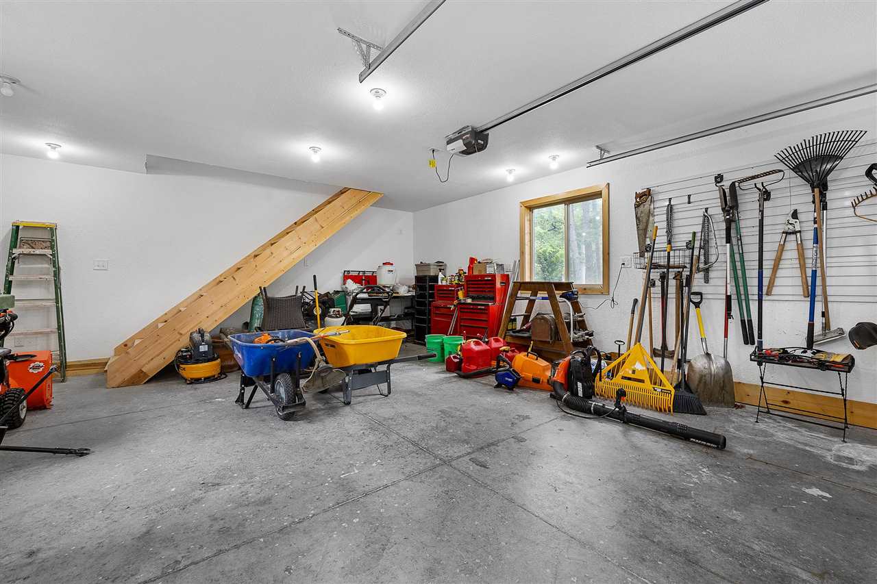 3948 Stewart Road NE Iowa City IA 52240