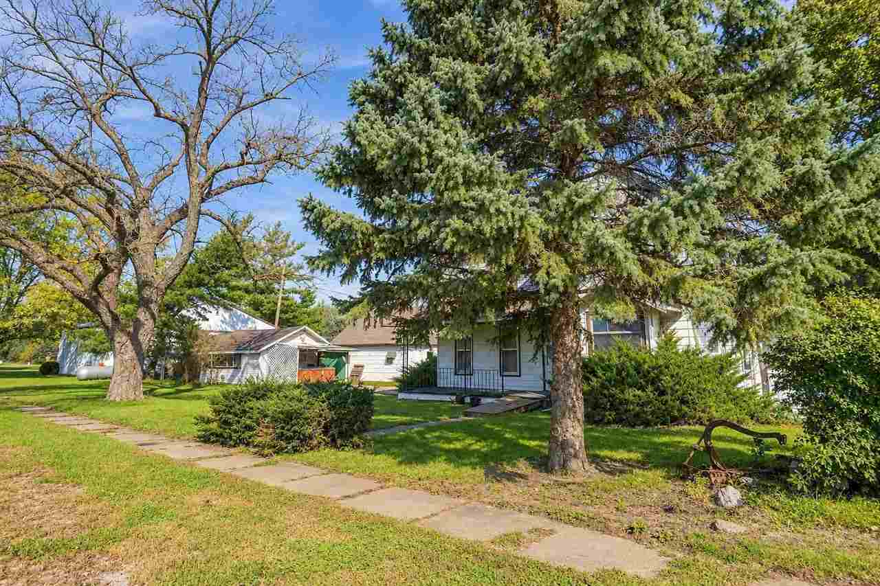 410 E Railroad Avenue IA 50066