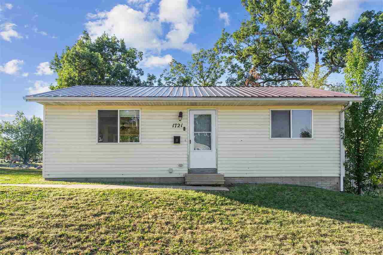 1721 Americus Drive SE Cedar Rapids IA 52403