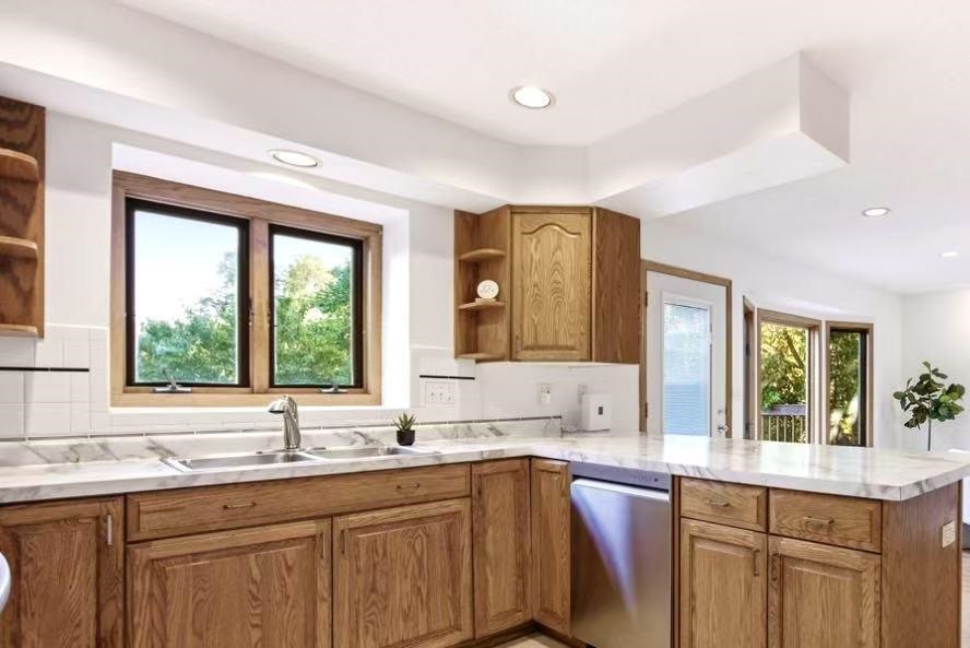 1935 Flanigan Court Iowa City IA 52246