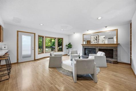 1935 Flanigan Court Iowa City IA 52246
