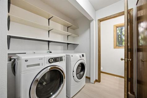 1935 Flanigan Court Iowa City IA 52246