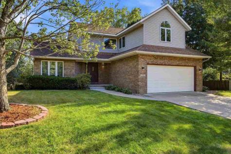 1935 Flanigan Court Iowa City IA 52246