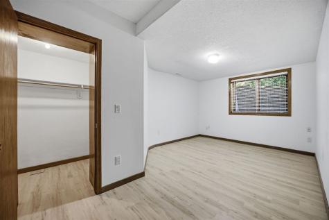 1935 Flanigan Court Iowa City IA 52246