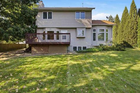 1935 Flanigan Court Iowa City IA 52246