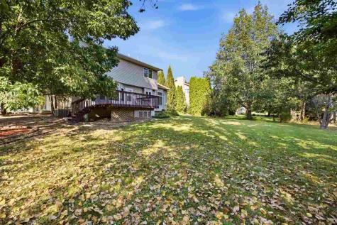 1935 Flanigan Court Iowa City IA 52246