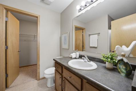 172 S Park Ridge Road North Liberty IA 52317