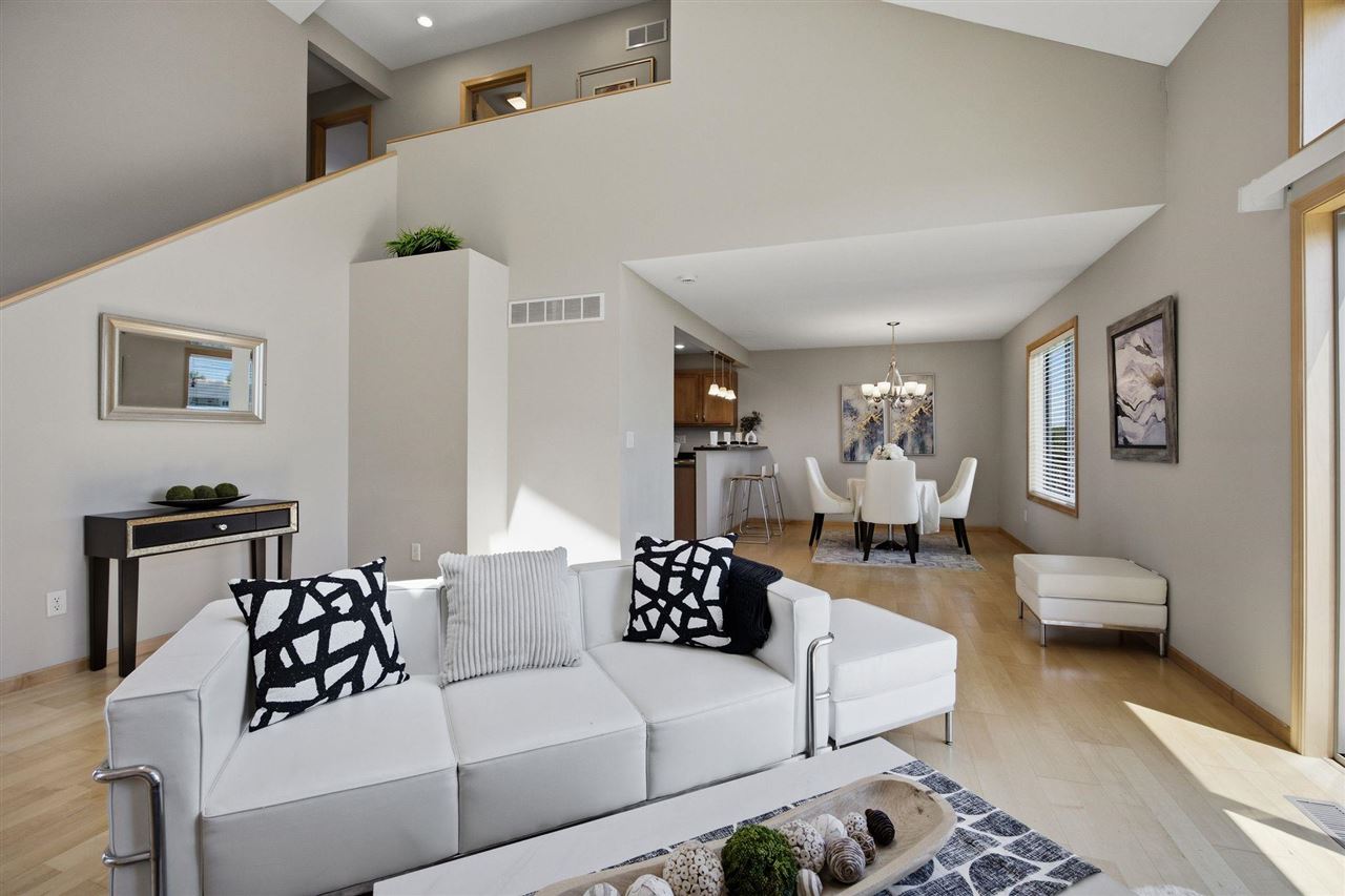 172 S Park Ridge Road North Liberty IA 52317