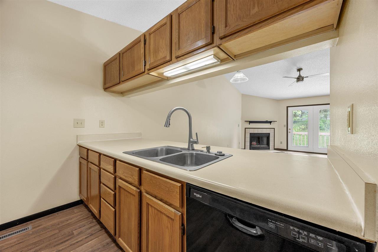 2326 10th Coralville IA 52241