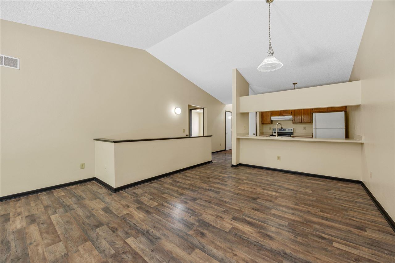 2326 10th Coralville IA 52241