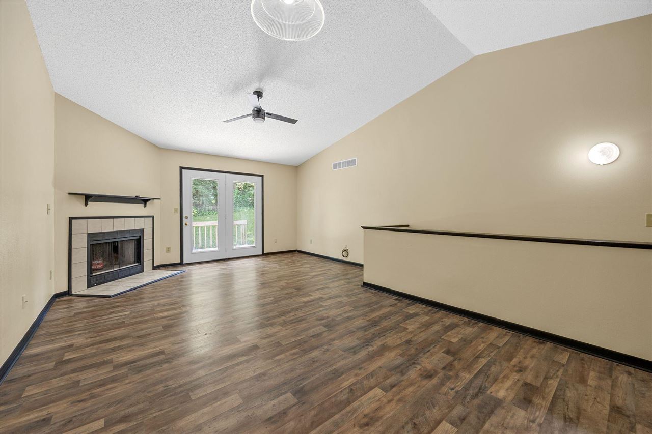 2326 10th Coralville IA 52241