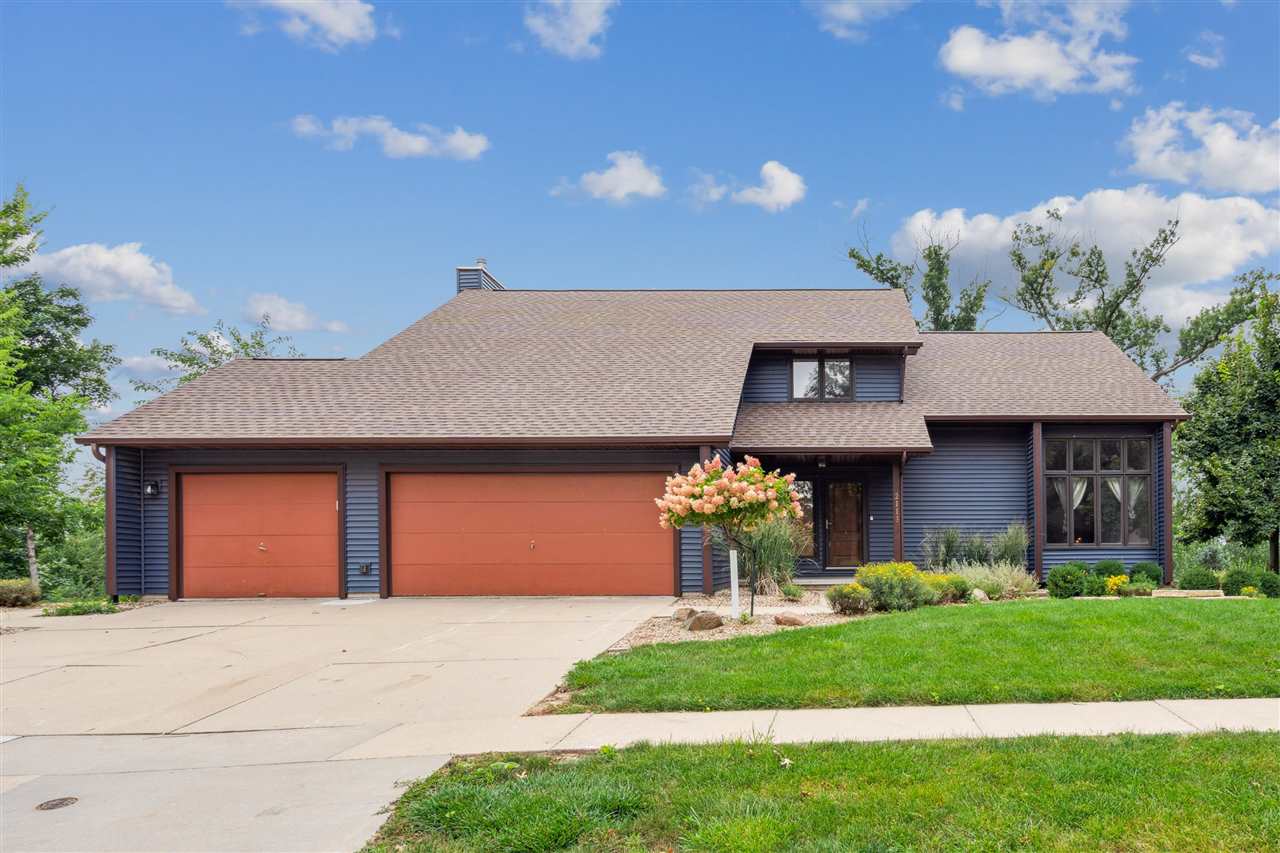 2113 Linmar Drive NE Cedar Rapids IA 52402