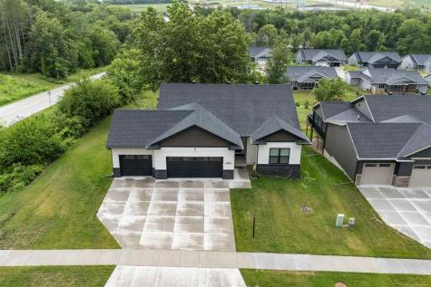 1300 E Gable Tiffin IA 52340