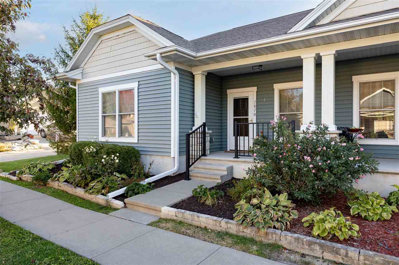 1810 Chelsea Court Iowa City IA 52240
