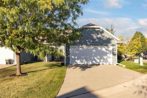 1810 Chelsea Court Iowa City IA 52240