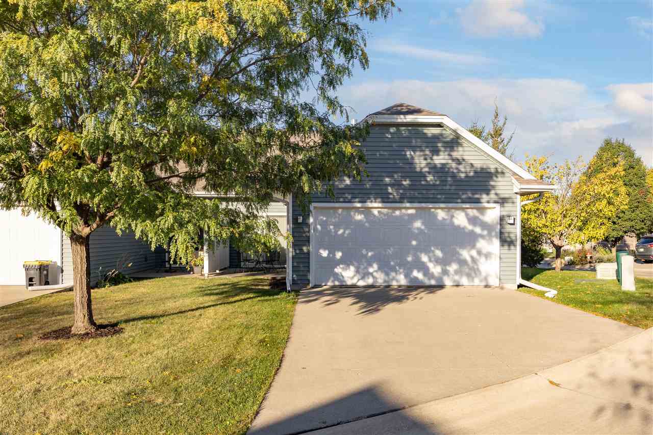 1810 Chelsea Court Iowa City IA 52240