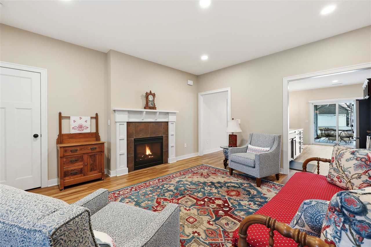 1810 Chelsea Court Iowa City IA 52240