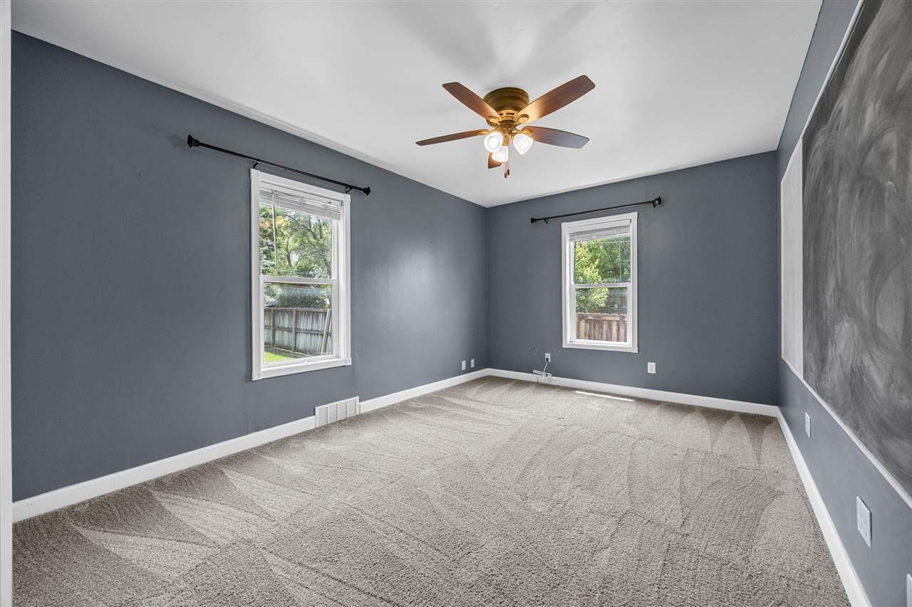 709 6th Avenue Coralville IA 52241