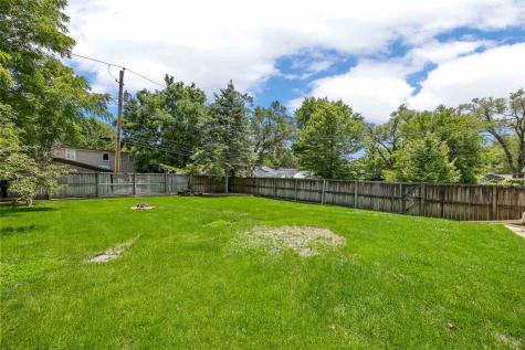 709 6th Avenue Coralville IA 52241