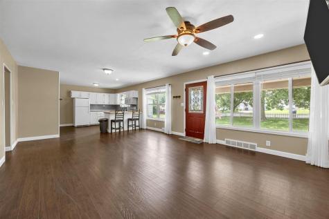 709 6th Avenue Coralville IA 52241
