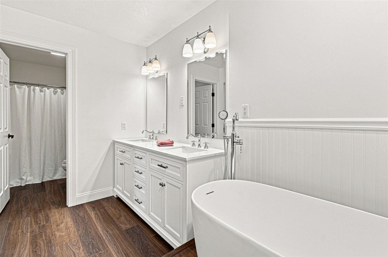 1006 Arlington Drive Iowa City IA 52245