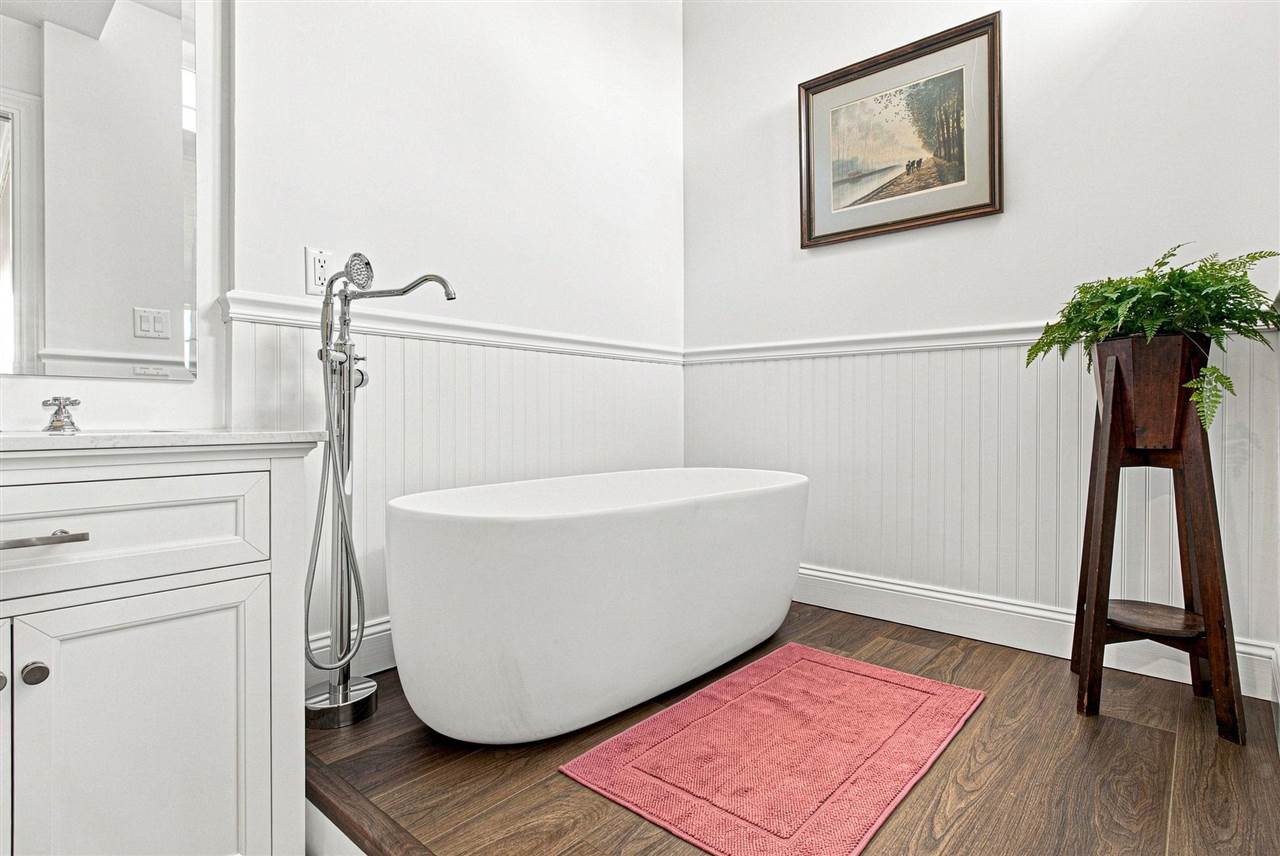 1006 Arlington Drive Iowa City IA 52245