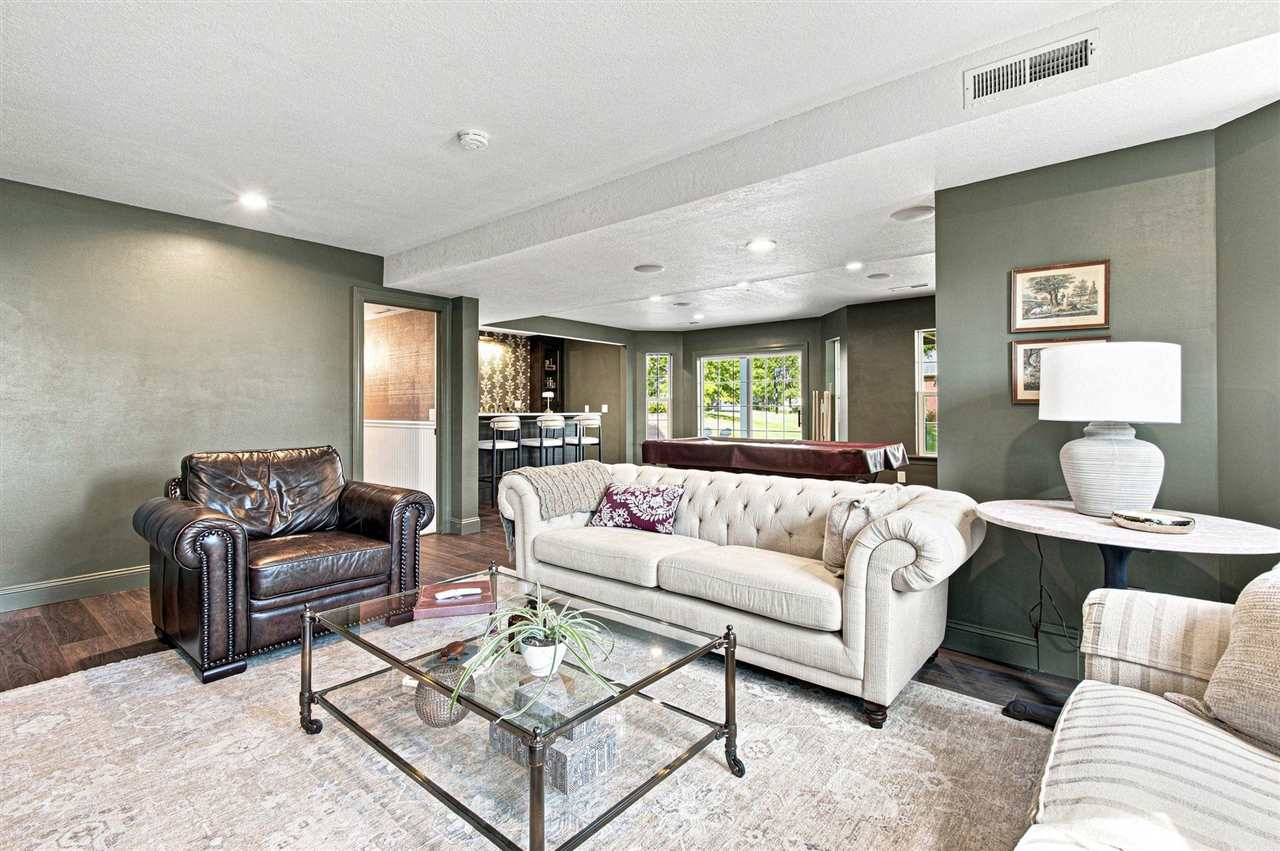 1006 Arlington Drive Iowa City IA 52245