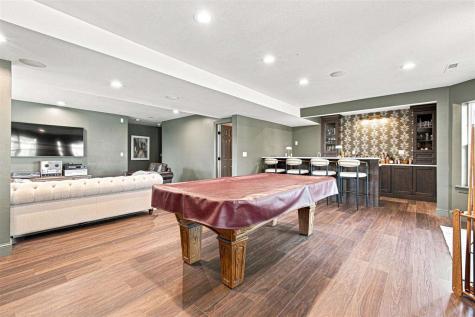 1006 Arlington Drive Iowa City IA 52245