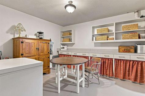 1006 Arlington Drive Iowa City IA 52245