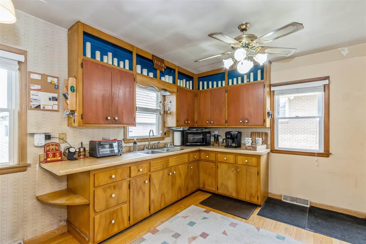 1807 9th Avenue SW Cedar Rapids IA 52404