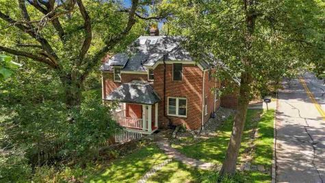 1685 Ridge Road Iowa City IA 52245