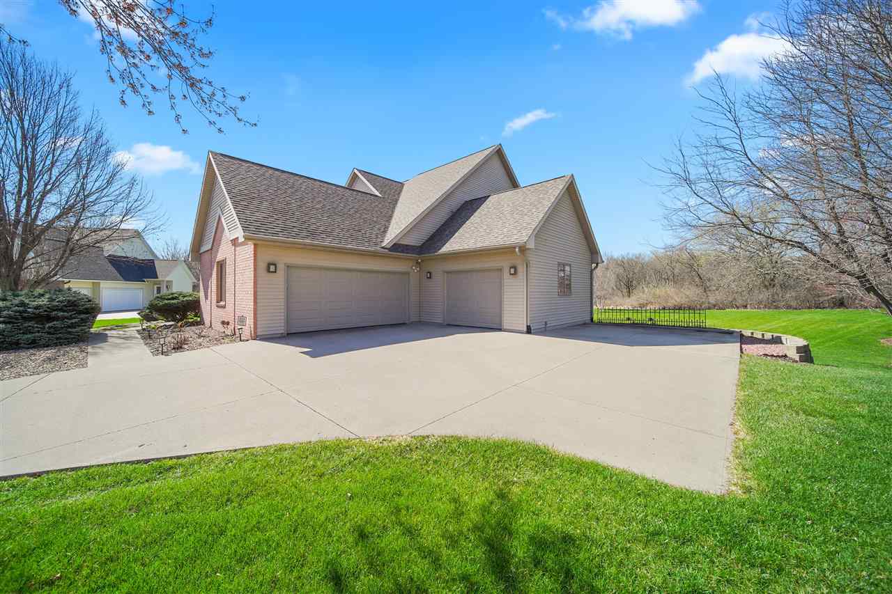 65 Burr Oak Court Iowa City IA 52246