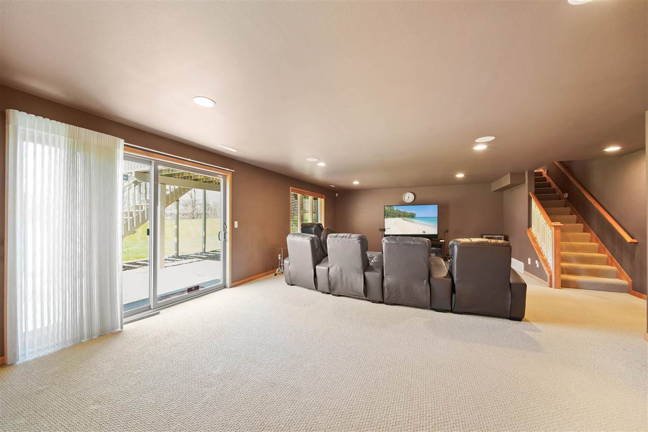 65 Burr Oak Court Iowa City IA 52246