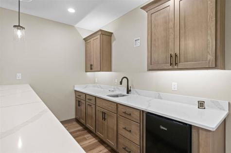 250 Howard Avenue Swisher IA 52338