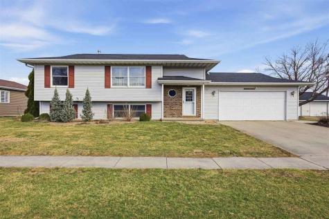 11 Williams Circle Hills IA 52235